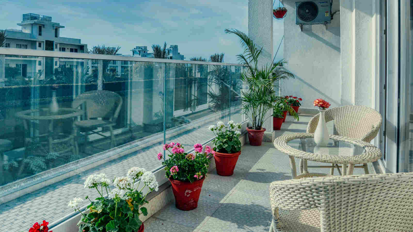 Central Park The Room - Luxury Studio Living In Gurgaon